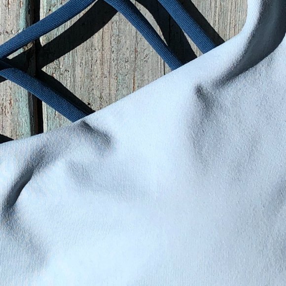 Lululemon Free to Be Strappy Bra - Picture 8 of 8